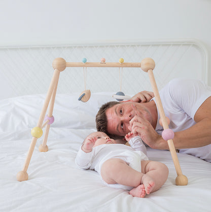 Baby Gym Plan Toys duurzaam speelgoed